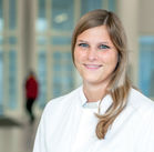 Dr. med. Michaela Dumont